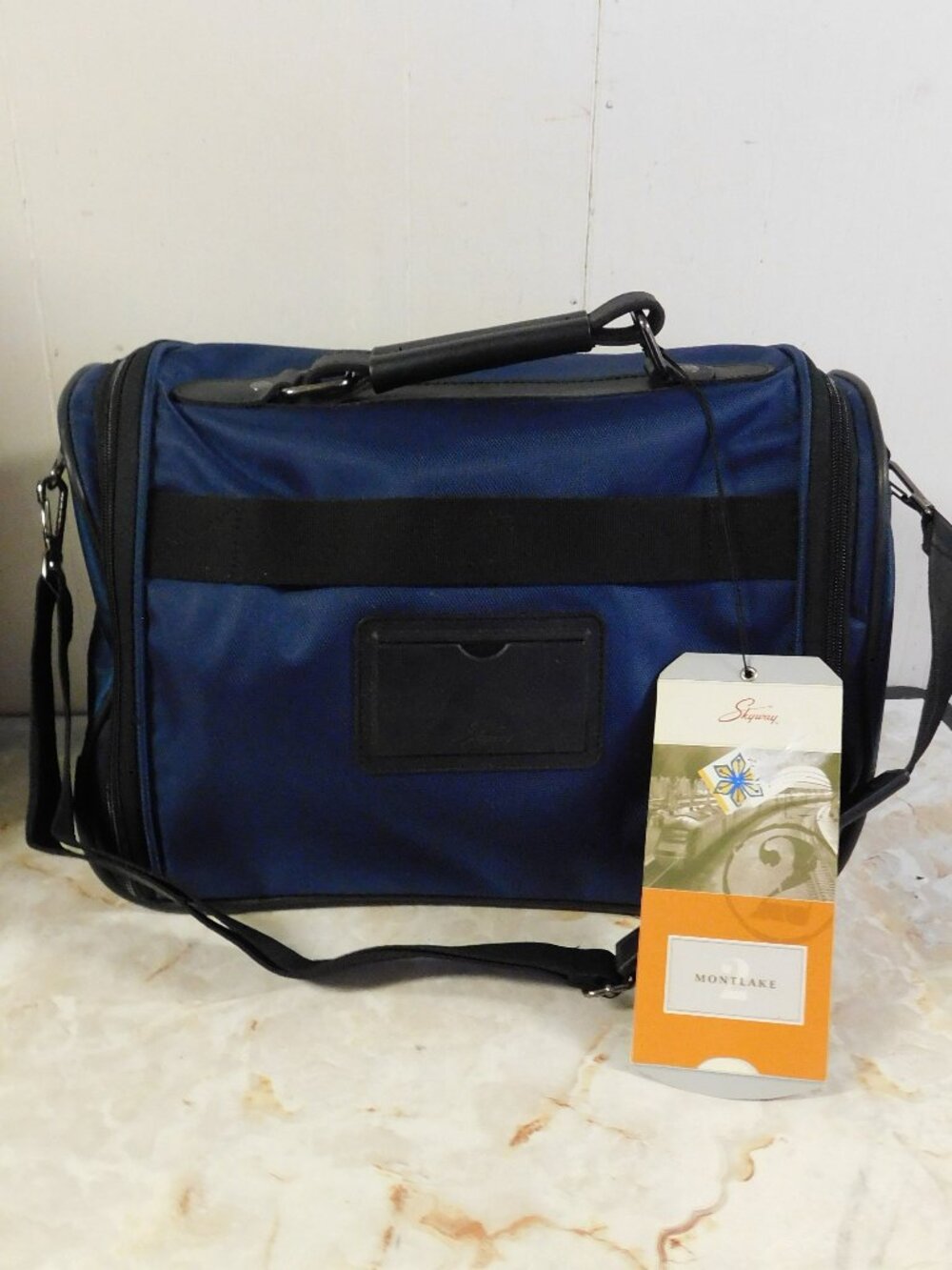 Skyway Montlake II Cabin Mate Tote Luggage